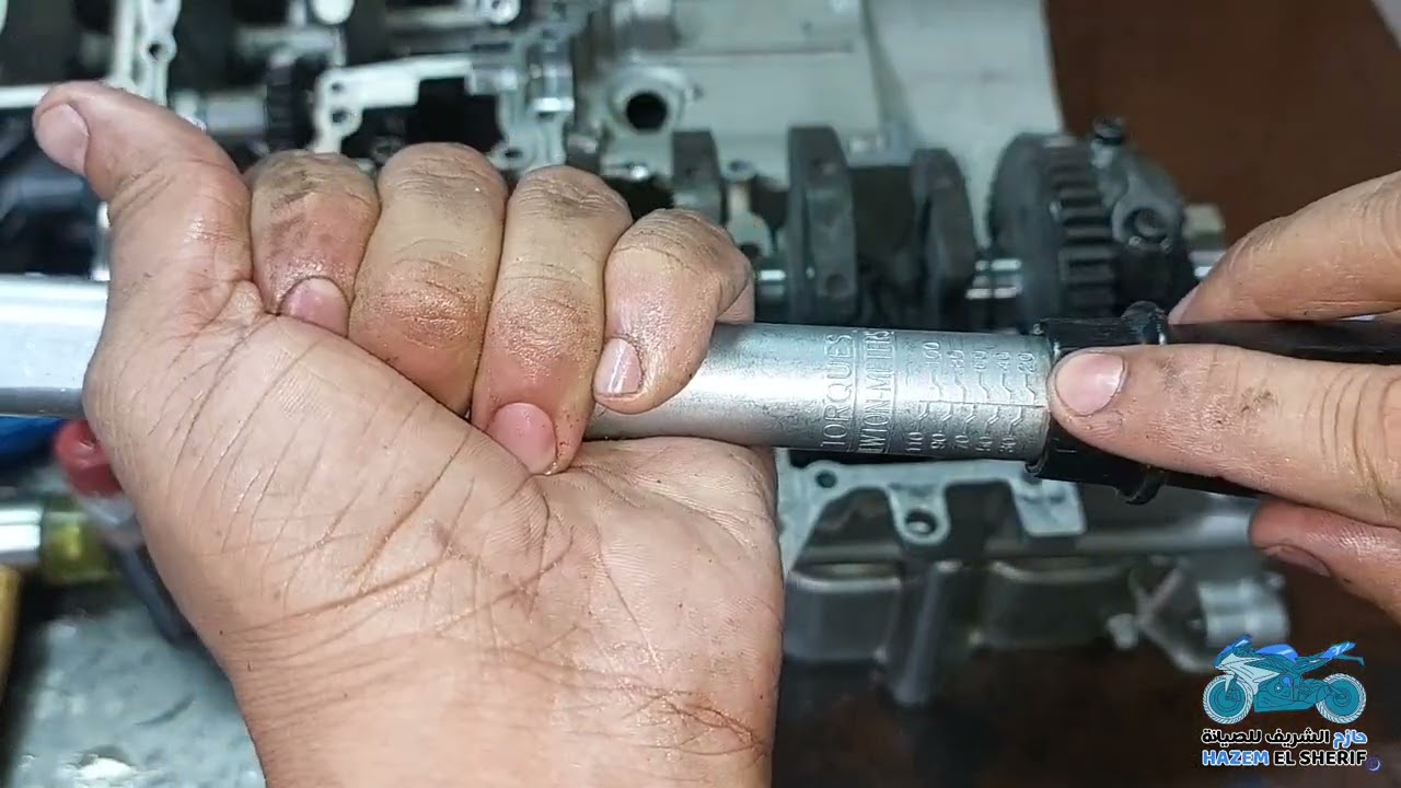 تقفيل ماتور ريس هوندا - honda cbr 1000 rr - بأستخدام مفتاح العزم & الجزء الاول