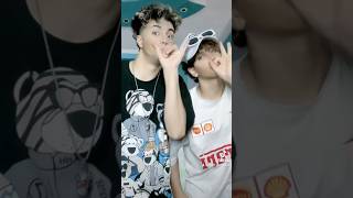 انا هفضل يبني كبوس   سمعها