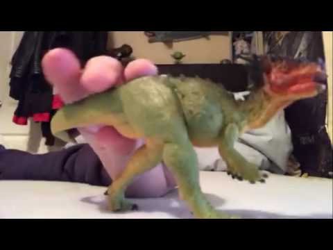 safari-ltd-dracorex-2012-figure-review