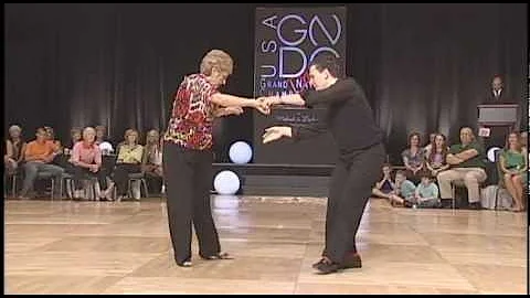 Carolina Shag Dancing - Brennar Goree and Cindy Bl...