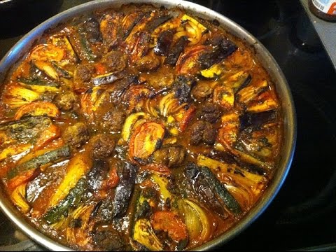 Schnell & einfach einen leckeren Bauerntopf Selber Machen, mit Hackfleisch, Kartoffeln, Paprika & Zu. 