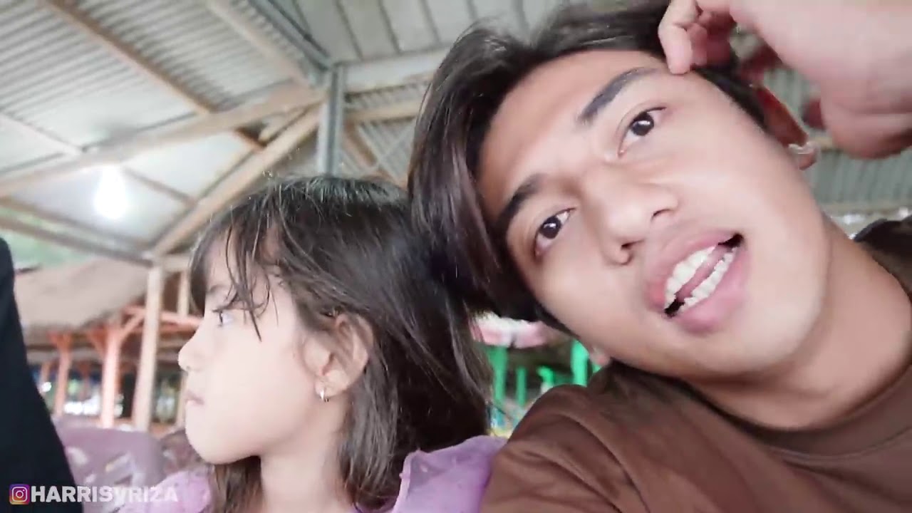 Harris ajak ricis ke pantai pas di aceh