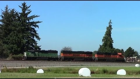 BNSF Light Power from Local with GP60B