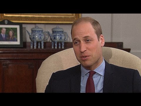Video: Prins Harrys Gaver Til Prins George Og Prinsesse Charlotte Var Klassisk Onkel