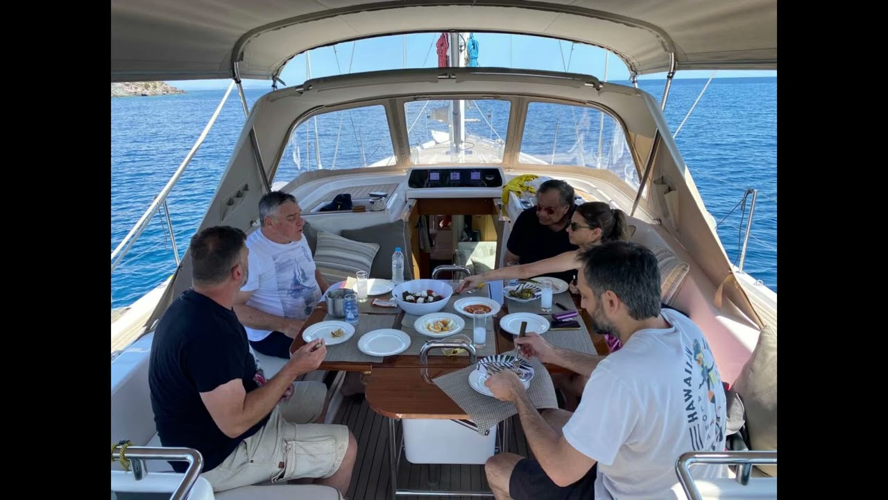 ⁣Wrap up sailing 2025 with enchantments
