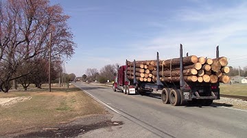 CSXT F732-20 LHF GP38-2 with Horn Salutes as they taking it easy to go work the Grain Mill