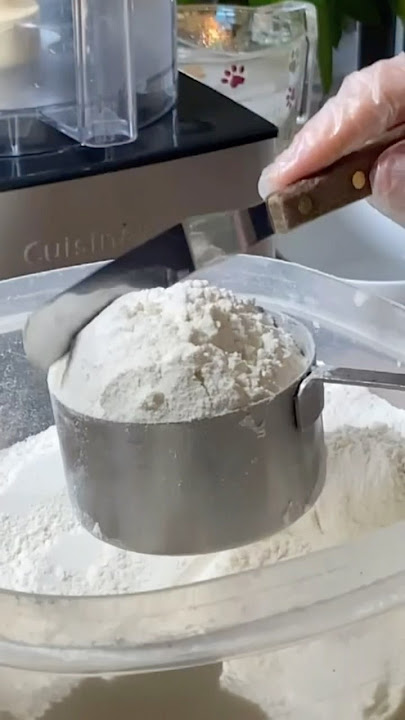 Master of the art of perfect pie crust! #pie #baking #shorts