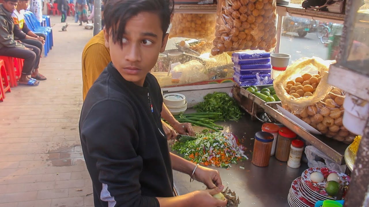 WOW!! Amazing Small Boy & His Father Selling Tasty Chotpoti, Fuchka, Panipuri Manage Everything