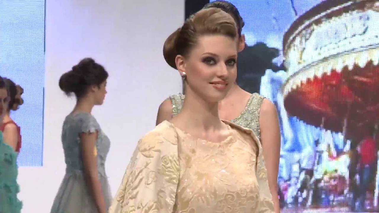 Addy van den Krommenacker at Kasta Morrely Fashionweek 2016