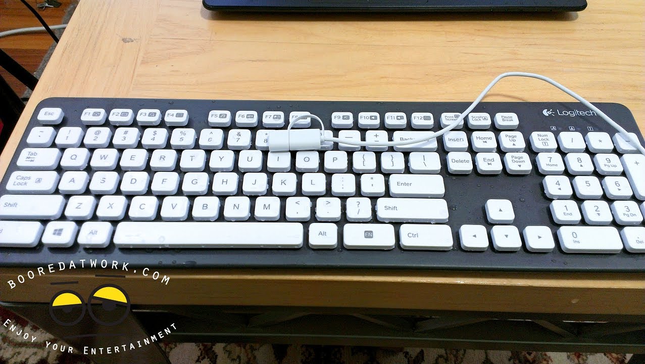 ekstra vigtig tidsskrift Logitech K310 Washable Keyboard Review- Just Soak it - YouTube