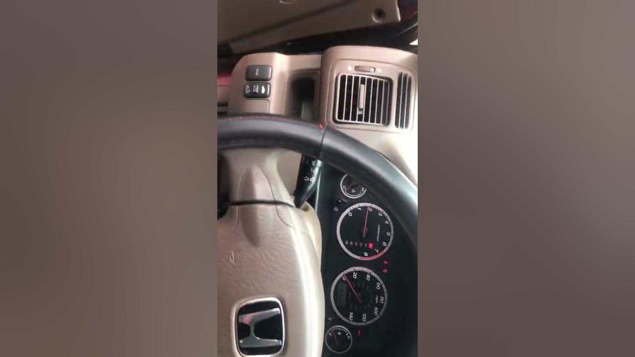 Honda 2002 crv 2.4 what is this noise when accelerating ? - YouTube