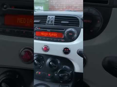 Fiat 500 - IPhone connection/Media Player