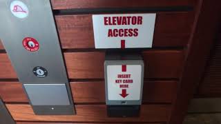 EPIC FAIL! Key-Carded Unknown Hydraulic Elevator - Boathouse Waterfront Hotel - Kennebunkport, ME