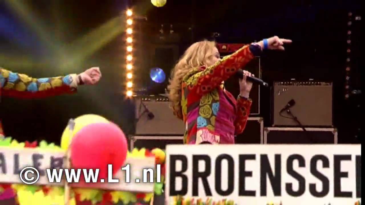 RONALD EN CARIEN - LIMBURG LAEFTJ MET DE VASTELAOVENDJ (KOELKRAKER).wmv