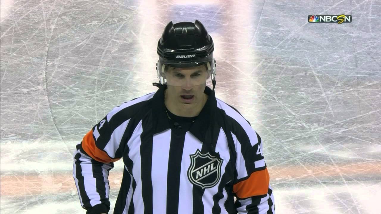 Gotta See It: Ref's emphatic "We got a goal" call