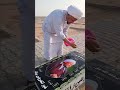 الشيخ شهيد العتابي يرش الماء على قبره ابلغ موعظة