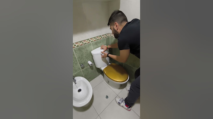 Lavando los platos con sorpresa #trending #humor #pareja #comedia #matrimonios