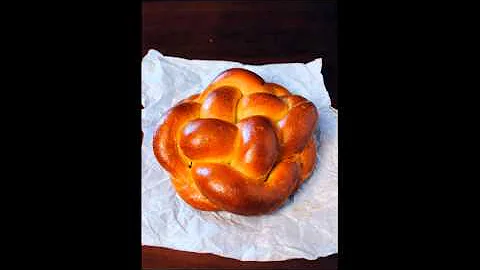 Simple HaMotzi (Blessing Over Bread)  Jan Lieberman