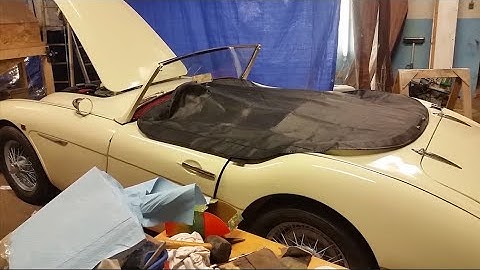 Install a new Tonneau Cover - Austin Healey Service Manual