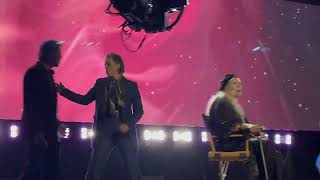 Ensemble sings 'The Circle Game' at the 2022 MusiCares Salute to Joni Mitchell