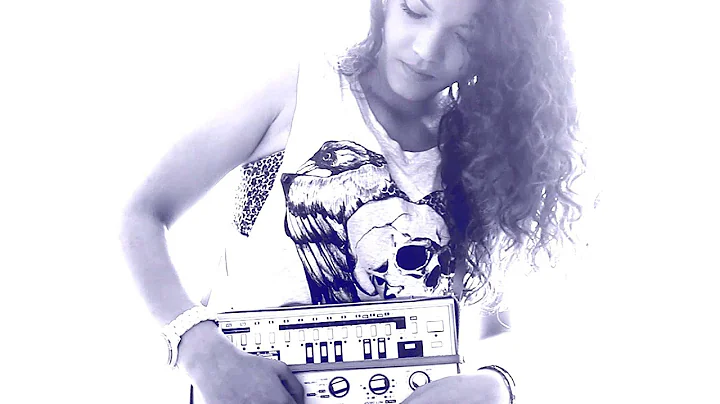 Bermuda - "I Let You Go" with Shannon (Paradise Lo...