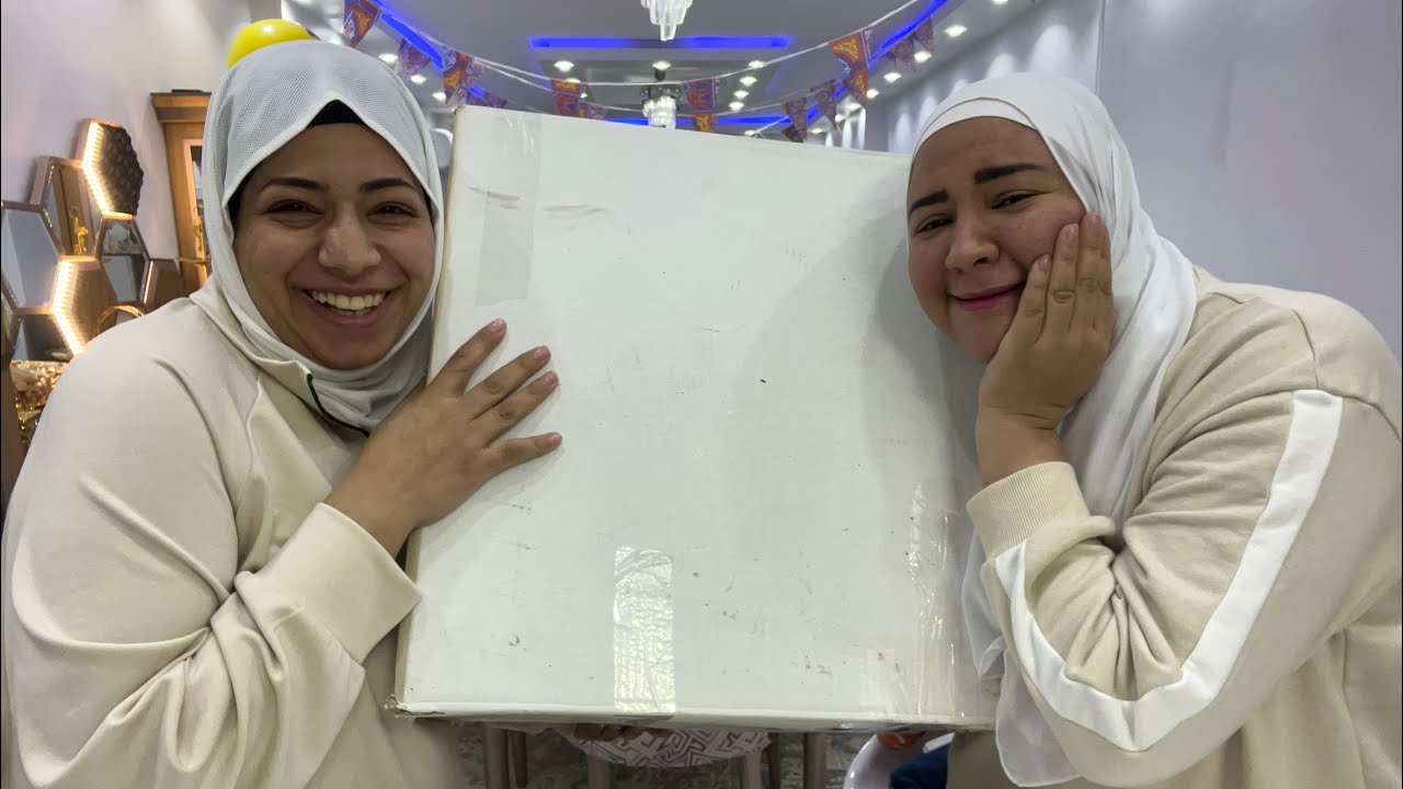 عملت ل لبني اكبر صندوق هدايا عشوائي💃🏽حاجات مهمة جدا😂