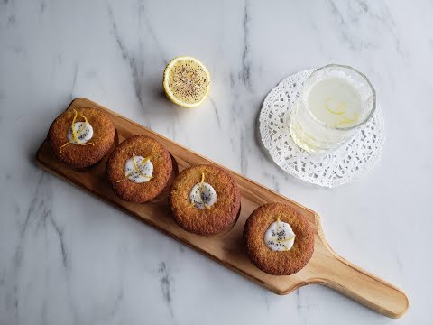 Vidéo: Cupcake Aux Amandes Et Graines De Pavot