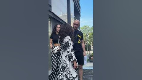 Desingerica u društvu supruge došao na konferenciju za medije povodom Music Week festivala #foryou