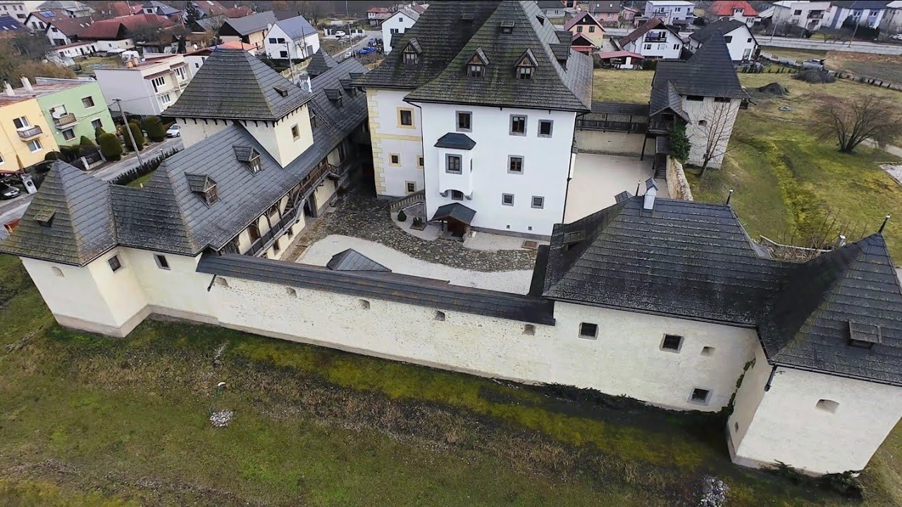 Vodný zámok (Géczyovský kaštieľ) a Drevený artikulárny kostol v Hronseku (UNESCO)...2026