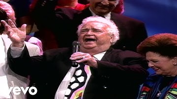 Bill & Gloria Gaither - The Unclouded Day [Live] ft. Howard Goodman