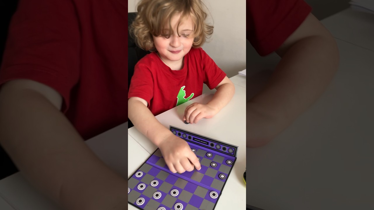 🔥 Шашки. Checkers first time ever )) Шашки первый раз. Первая игра с мамой.Home alone. Competition.