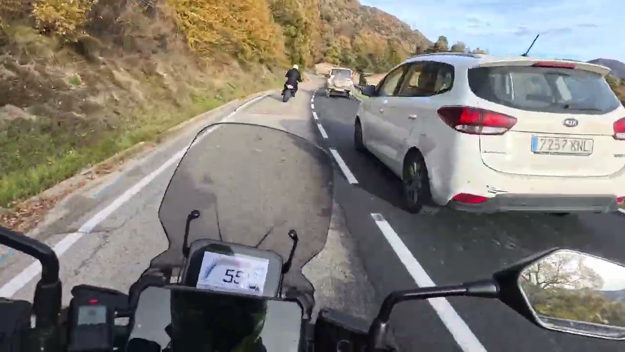 Honda CB750 Hornet, Yamaha MT09 N-260a Ripoll a Olot