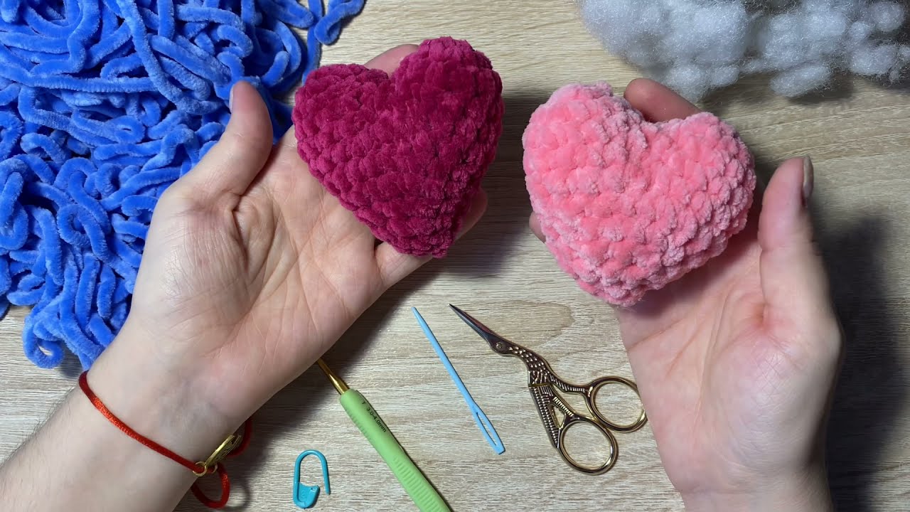 Мастер - класс. Плюшевое сердечко. Свяжет даже новичок.