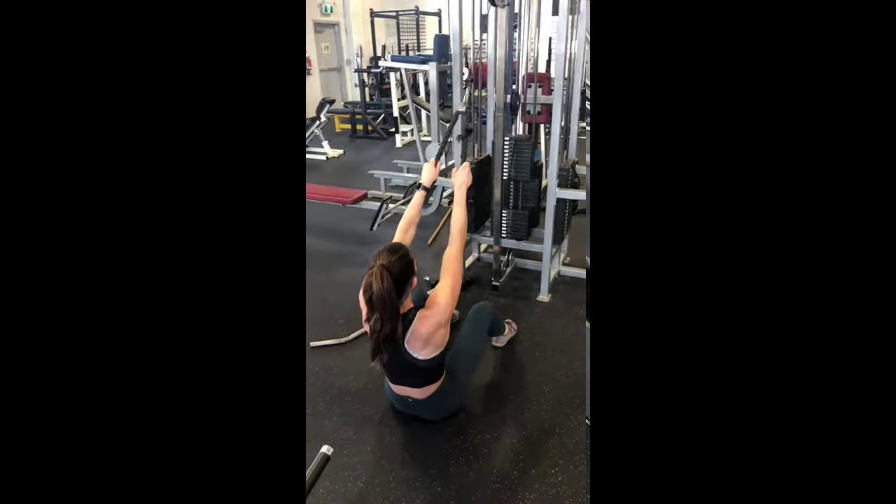 Exercise of the Week: Seated Cable Rope Pull – hello.strength.