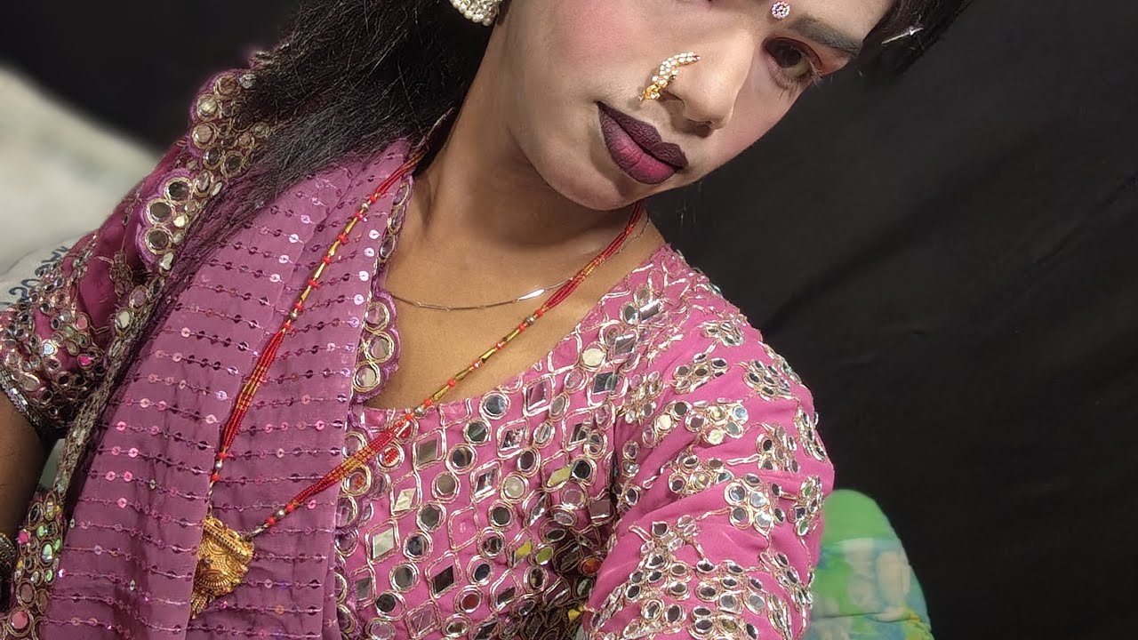 मेकअप को उतारने का और आप सबके सामने कपड़ा उतारने का तारिक जाने कपड़ाभी बदले