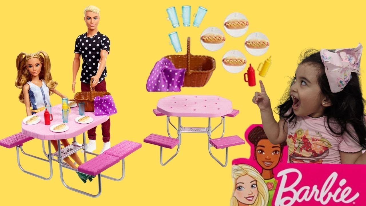 Barbie Outdoor Furniture, Pink Picnic Table with Adjustable Seats and Hot Dog Picnic for 4 Playtime