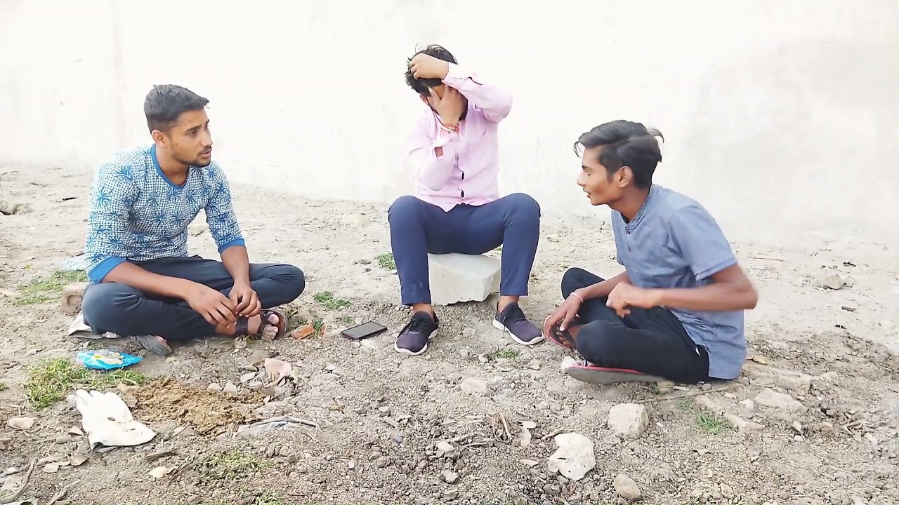 फेकू दोस्त का कुत्तो का महायुद् 
