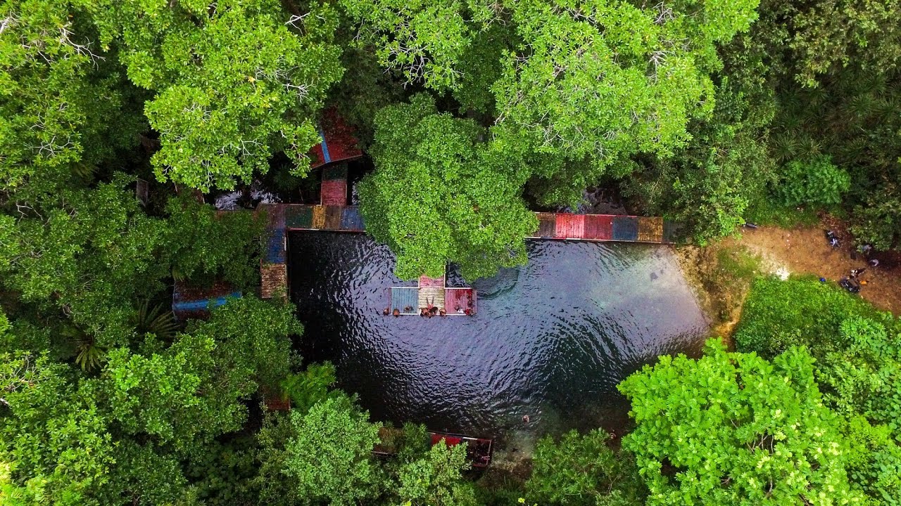 TELAGA DI PULAU NUMFOR - YouTube