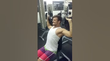 (Treino de ombro )Desenvolvimento com anilha