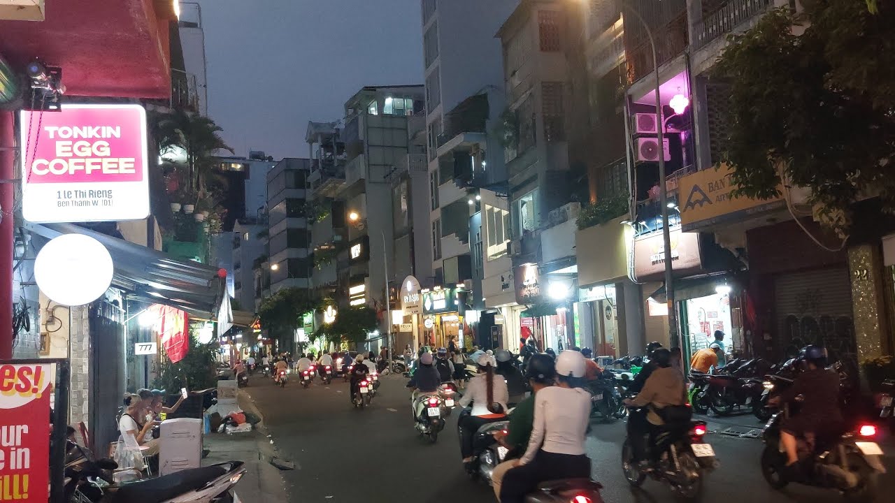 Evening Walk, Ben Thanh, HCMC, Vietnam 