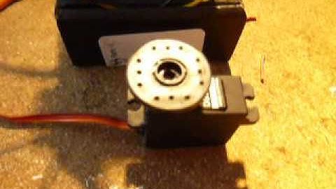 2 servomoteurs sur la même sortie PWM avec un Arduino Uno