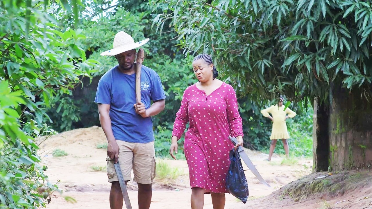 UN MILLIARDAIRE SE FAIT PASSER POUR UN FERMIER PAUVRE AFIN DE TROUVER LE VÉRITABLE AMOUR FILM NIGÉRI