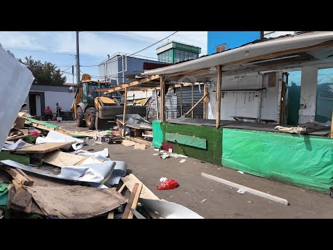 Снос незаконно установленных НТО на люберецком рынке