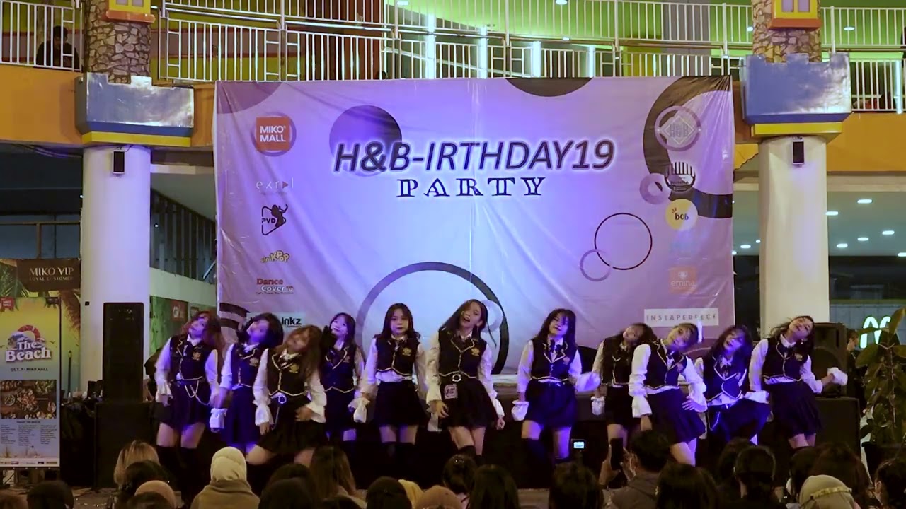 [BDAY] LIZ*ONE - IZ*ONE | BANDUNG