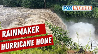 Hurricane Hone Passes South Of Hawaii Bringing Intense Rainfall, Big Surf thumbnail