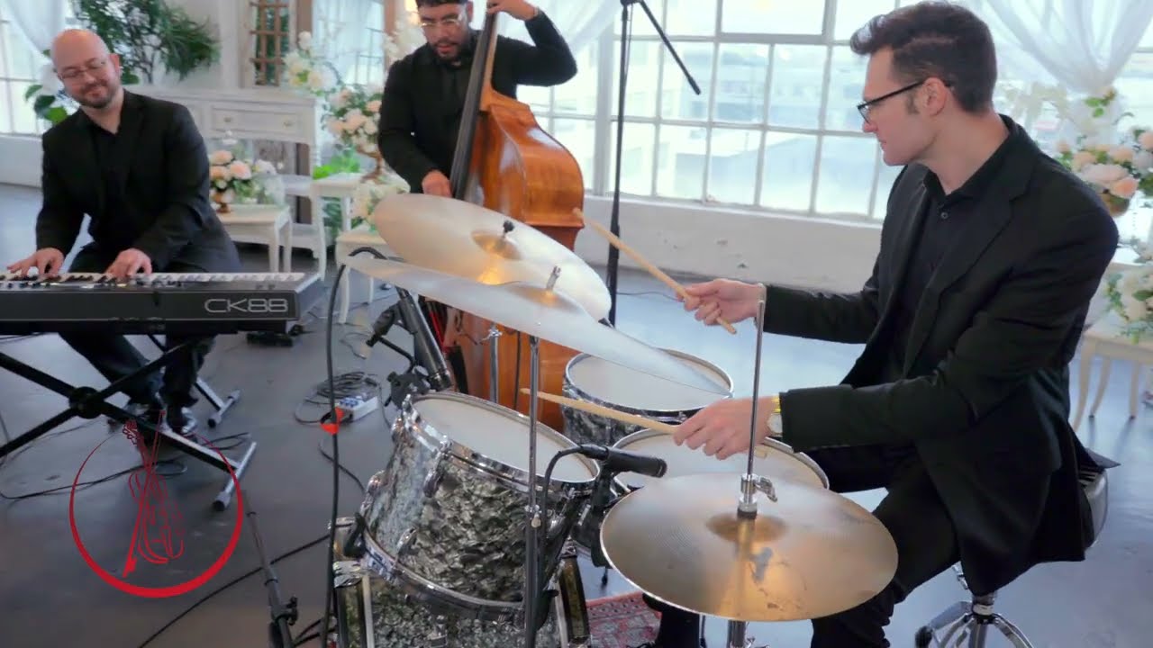 Resonance Band four-piece performing Sandu