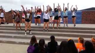 Senior Lip Sync