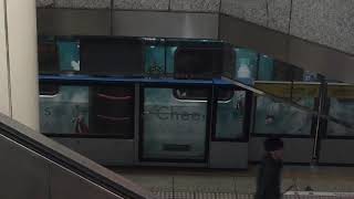 台北捷運C321型奇兒思氣爆冰聖誕彩繪列車往南港展覽館離開BL11西門站