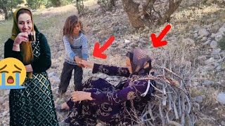 Homeless mother survives on lentils and firewood when no one helps