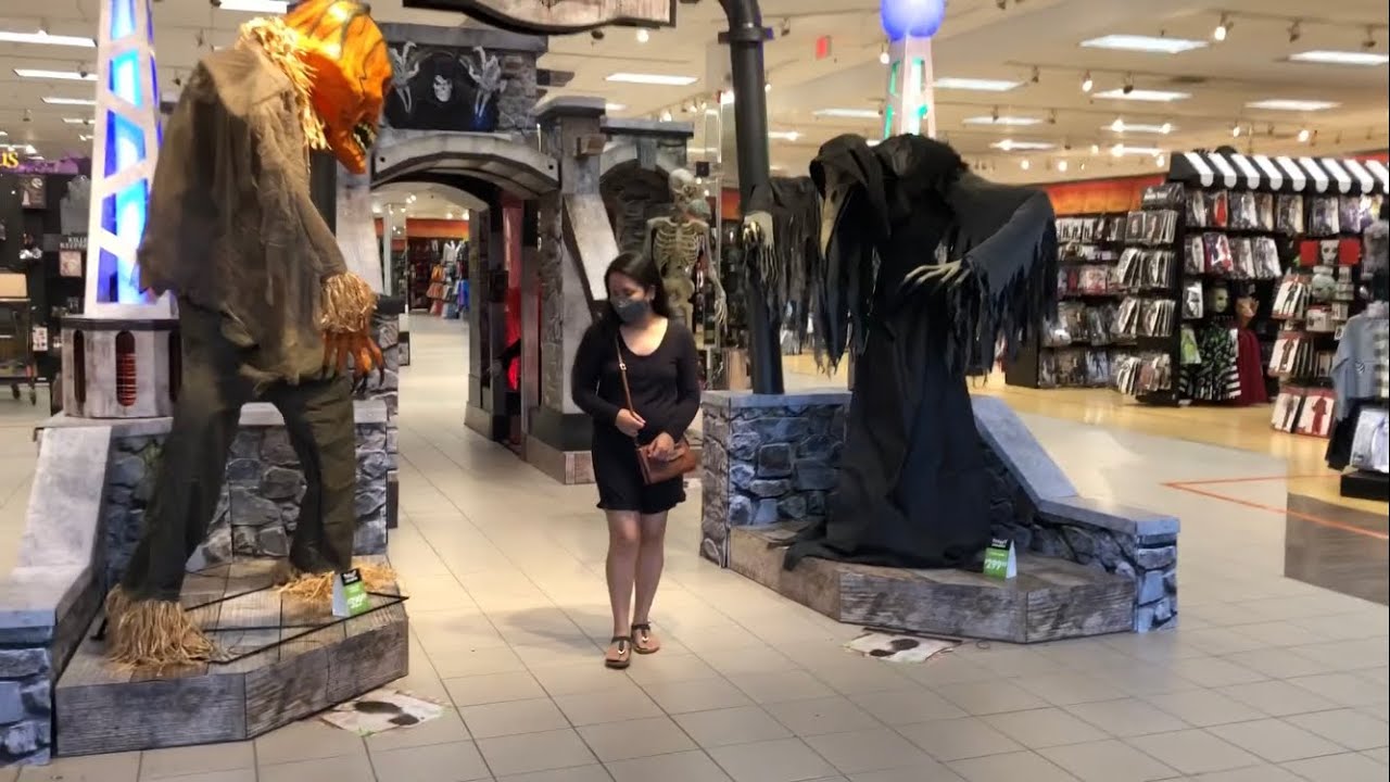SPIRIT HALLOWEEN 2022 Stores Gurnee, Round Lake Beach, Grayslake